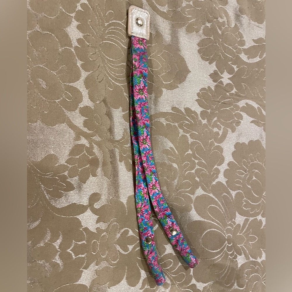 Lily Pulitzer Glass Strap Holder